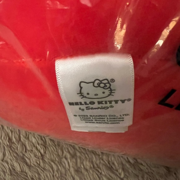 BN factory sealed Squishmallows Sanrio 14 in Hello Kitty Red with Heart Glasses - Picture 6 of 8